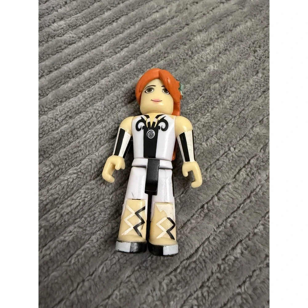 Roblox Celebrity Collection Series 1 Fuzzywooo Figure No Codes - Loose